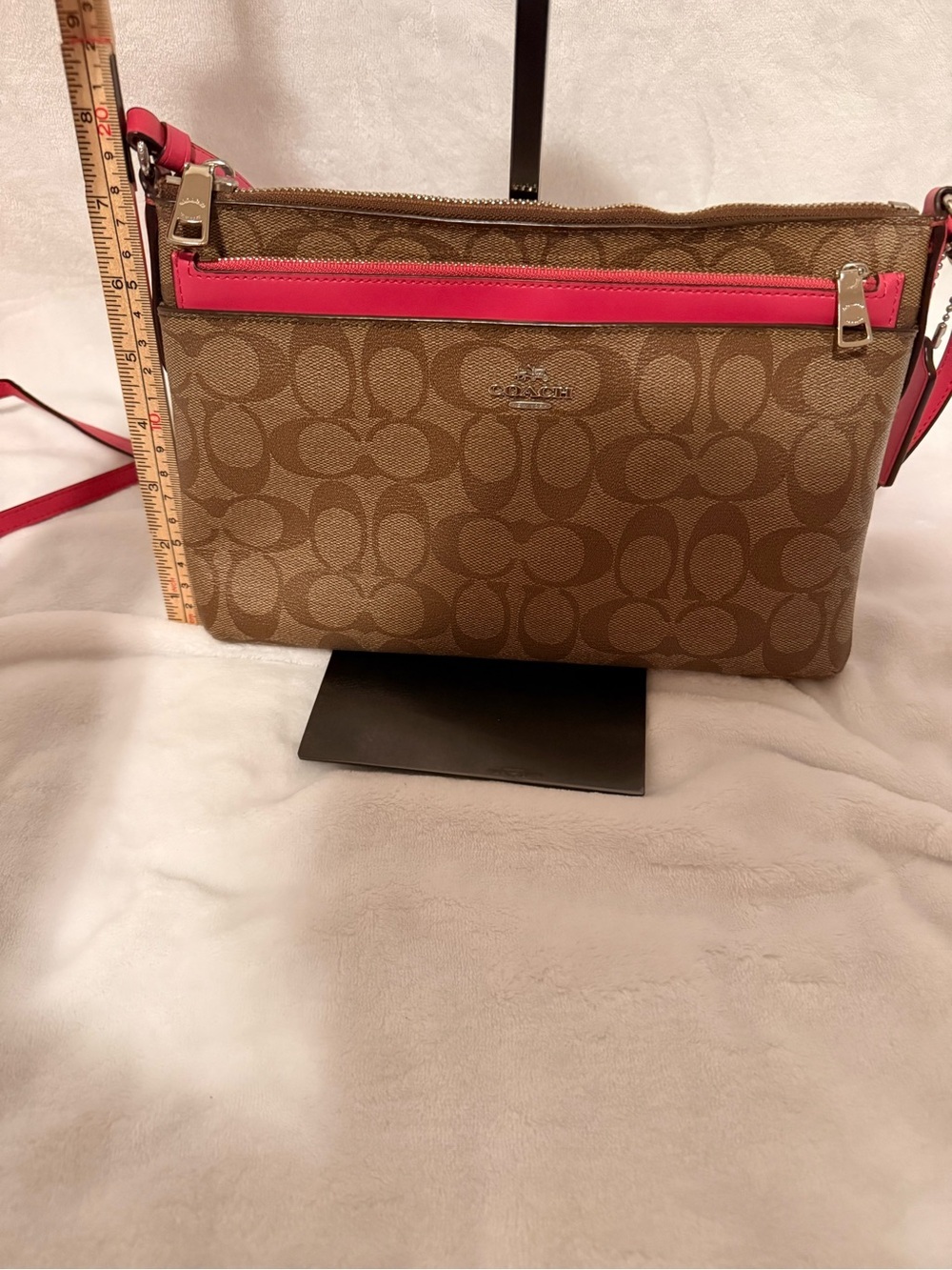Coach East/West Pop Up Crossbody with Pink Leather Removable Pouch - Picture 3 of 15